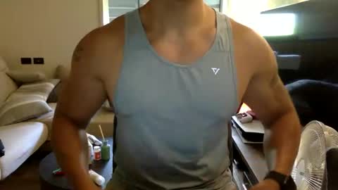 jamesmo820913 online show from 09-15-25, 02:44