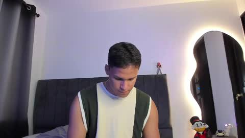 Snapshot of jamesowenn chatting on 06-07-26, 02:37 James Owenn online show from 06-07-26, 02:37