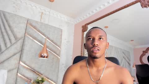 Snapshot of jamesparck chatting on 01-12-25, 03:25 James online show from 01-12-25, 03:25