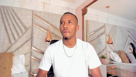 Snapshot of jamesparck chatting on 01-14-25, 12:03 James online show from 01-14-25, 12:03