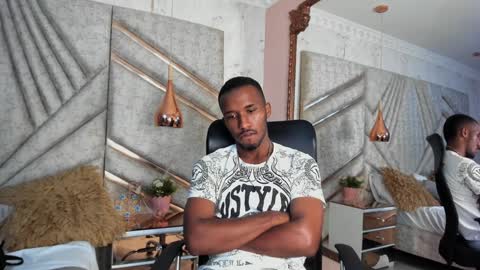 Snapshot of jamesparck chatting on 01-19-25, 06:43 James online show from 01-19-25, 06:43