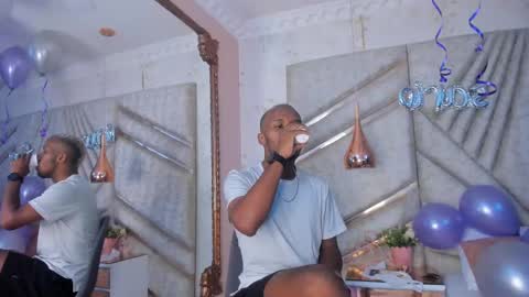 Snapshot of jamesparck chatting on 02-16-25, 12:21 James online show from 02-16-25, 12:21