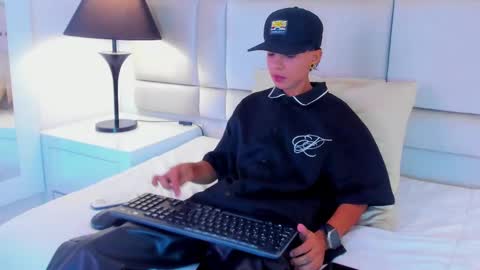 Snapshot of jamess_ford chatting on 01-15-25, 07:01 jamess_ford online show from 01-15-25, 07:01