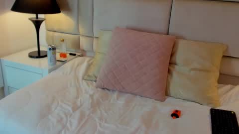 Snapshot of jamess_ford chatting on 01-22-25, 04:12 jamess_ford online show from 01-22-25, 04:12