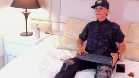 Snapshot of jamess_ford chatting on 01-23-25, 06:56 jamess_ford online show from 01-23-25, 06:56