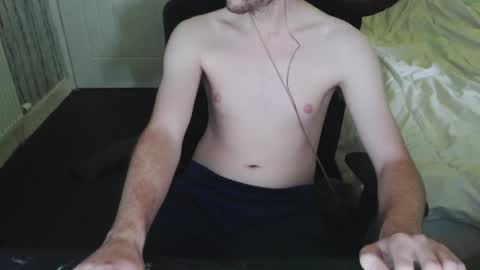 Snapshot of jamie2687 chatting on 11-29-25, 01:14 jamie2687 online show from 11-29-25, 01:14