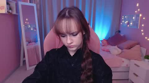 Snapshot of jamie_chung chatting on 02-25-26, 03:05 jamie_chung online show from 02-25-26, 03:05