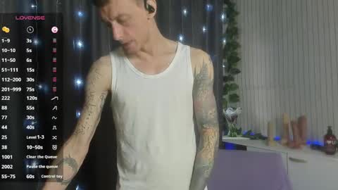 Snapshot of jamie_inked chatting on 05-14-26, 06:31 jamie inked online show from 05-14-26, 06:31