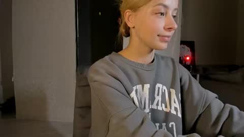 Snapshot of jane_bright chatting on 02-28-25, 08:50 Jane online show from 02-28-25, 08:50