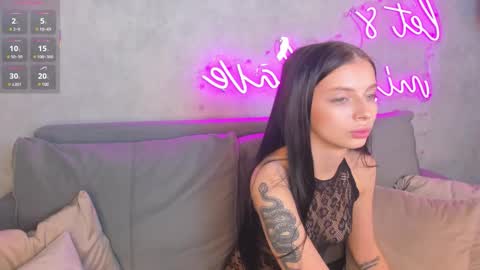 Eva online show from 12-14-25, 09:03