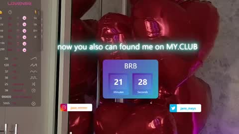 Snapshot of jane_meys chatting on 02-16-25, 08:10 your kitty JANE roawww online show from 02-16-25, 08:10