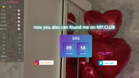 Snapshot of jane_meys chatting on 02-20-25, 11:20 your kitty JANE roawww online show from 02-20-25, 11:20