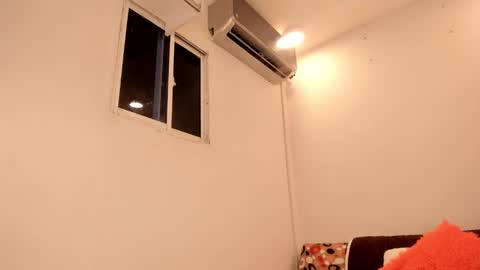 Snapshot of jane_monttgomery chatting on 01-02-25, 11:27 Jane M online show from 01-02-25, 11:27