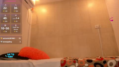 Snapshot of jane_monttgomery chatting on 09-23-25, 03:37 Jane M online show from 09-23-25, 03:37