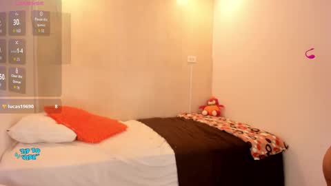 Snapshot of jane_monttgomery chatting on 10-16-25, 11:06 Jane M online show from 10-16-25, 11:06