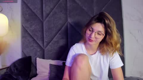 Snapshot of jane_pearl chatting on 02-03-25, 09:30 Jane online show from 02-03-25, 09:30