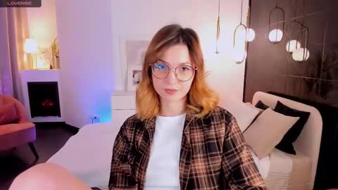 Snapshot of jane_pearl chatting on 03-07-25, 09:51 Jane online show from 03-07-25, 09:51