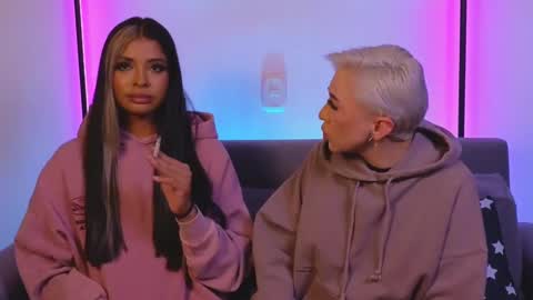 Snapshot of janehart_ chatting on 02-10-25, 01:57 Jane online show from 02-10-25, 01:57