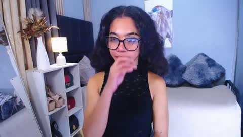 Snapshot of janemonet chatting on 12-13-24, 11:28 janemonet online show from 12-13-24, 11:28