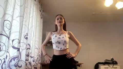 Snapshot of janenegearhart chatting on 05-18-26, 01:06 Kate online show from 05-18-26, 01:06