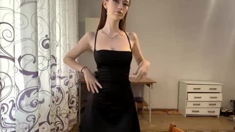 Snapshot of janenegearhart chatting on 05-20-26, 01:17 Kate online show from 05-20-26, 01:17