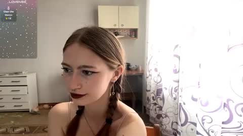 Snapshot of janenegearhart chatting on 06-22-26, 09:06 Kate online show from 06-22-26, 09:06