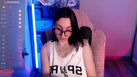 Snapshot of janeroger chatting on 06-19-26, 03:00 Jane Roger online show from 06-19-26, 03:00