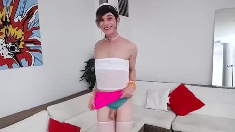 janetrans online show from 11-28-25, 01:19