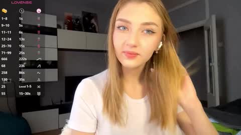 Stacy online show from 02-09-26, 03:32