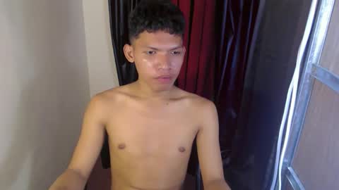 janlloyd04 online show from 10-23-25, 06:17