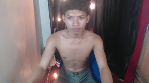 janlloyd04 online show from 11-23-25, 08:47