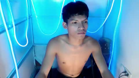 janlloyd04 online show from 03-19-26, 08:07