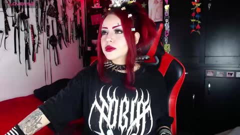 Snapshot of janna_ink chatting on 12-31-24, 02:51 online show from 12-31-24, 02:51