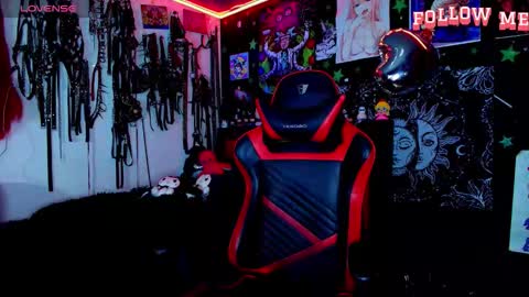      online show from 12-13-25, 11:43