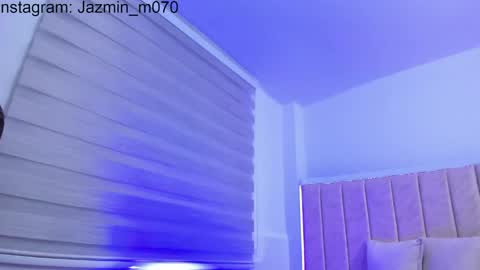 Snapshot of janne_moore chatting on 05-13-26, 11:07 Jane online show from 05-13-26, 11:07