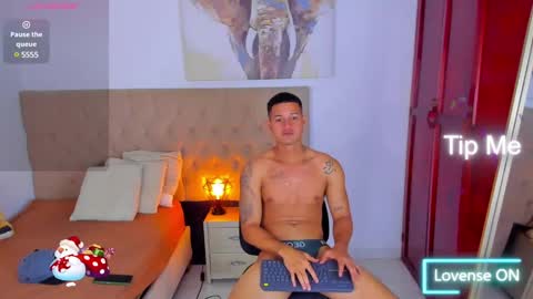 Snapshot of janomar01 chatting on 03-12-25, 10:07 janomar01 online show from 03-12-25, 10:07