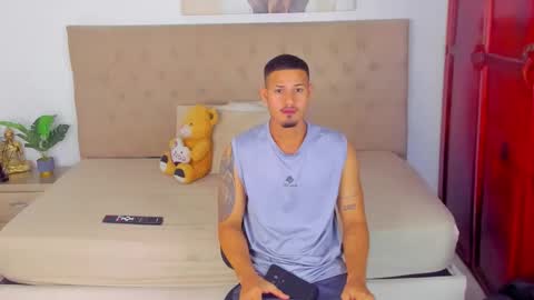 Snapshot of janomar01 chatting on 09-19-25, 06:41 janomar01 online show from 09-19-25, 06:41