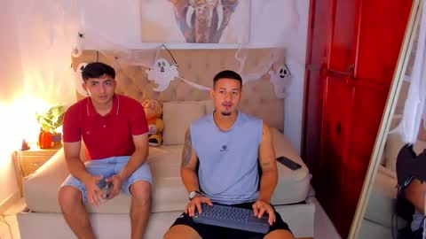 Snapshot of janomar01 chatting on 11-01-25, 06:43 janomar01 online show from 11-01-25, 06:43