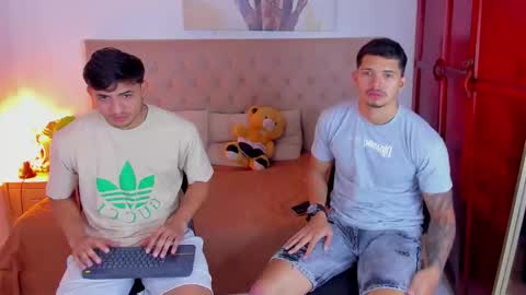 Snapshot of janomar01 chatting on 11-17-25, 06:46 janomar01 online show from 11-17-25, 06:46