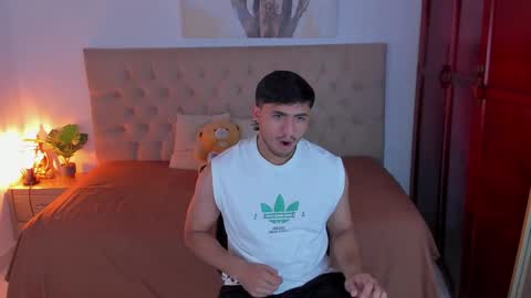 Snapshot of janomar01 chatting on 11-20-25, 06:51 janomar01 online show from 11-20-25, 06:51