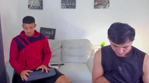 Snapshot of janomar01 chatting on 11-30-25, 12:20 janomar01 online show from 11-30-25, 12:20