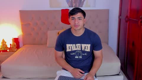 Snapshot of janomar01 chatting on 12-22-25, 06:38 janomar01 online show from 12-22-25, 06:38