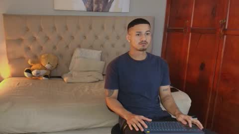 janomar01 online show from 03-08-26, 02:54