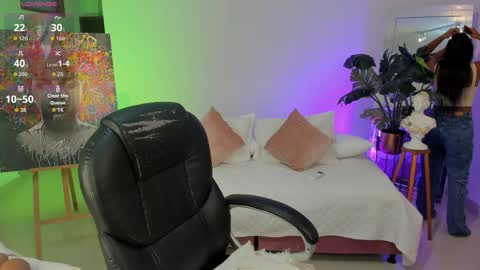 Snapshot of jany__love chatting on 05-18-26, 10:54 JANY online show from 05-18-26, 10:54