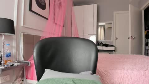 Amelle online show from 01-09-26, 11:17