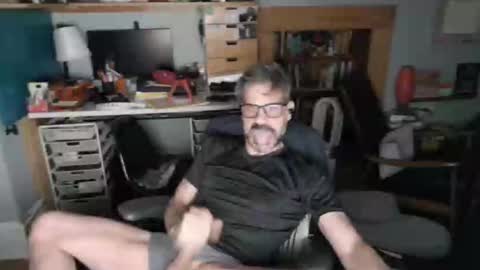 Snapshot of jareth_returns chatting on 06-08-26, 04:57 jareth_returns online show from 06-08-26, 04:57