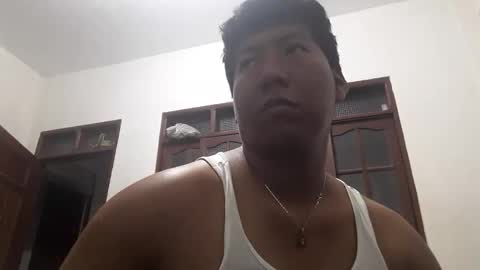 Snapshot of jariop147 chatting on 04-20-26, 04:15 Jairo online show from 04-20-26, 04:15