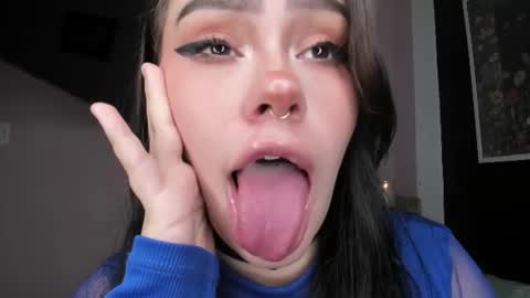 Maria online show from 06-25-26, 05:12