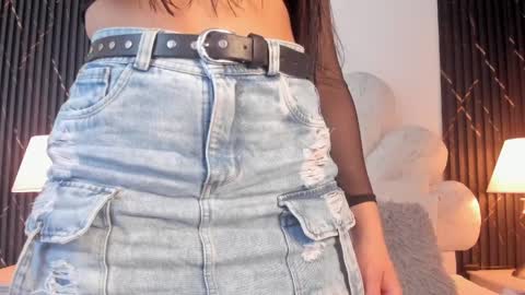 Jaslyn online show from 04-11-26, 06:01