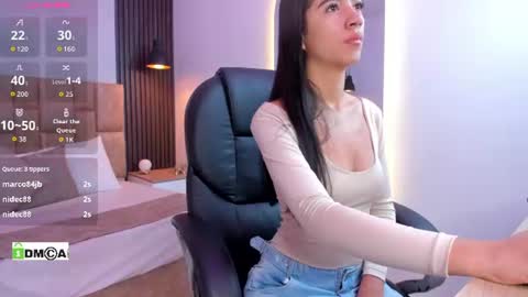 Snapshot of jasmin_adams chatting on 06-27-26, 01:17 Jasmin online show from 06-27-26, 01:17